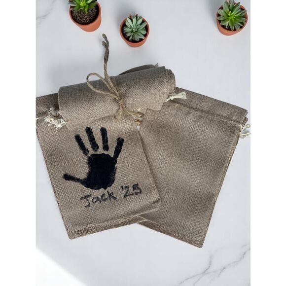 Personalized Burlap Gift Bags – Perfect for Mother’s Day - Picture 1 of 3